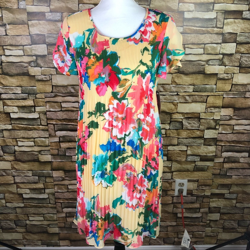 Spense pleated yellow spring dress